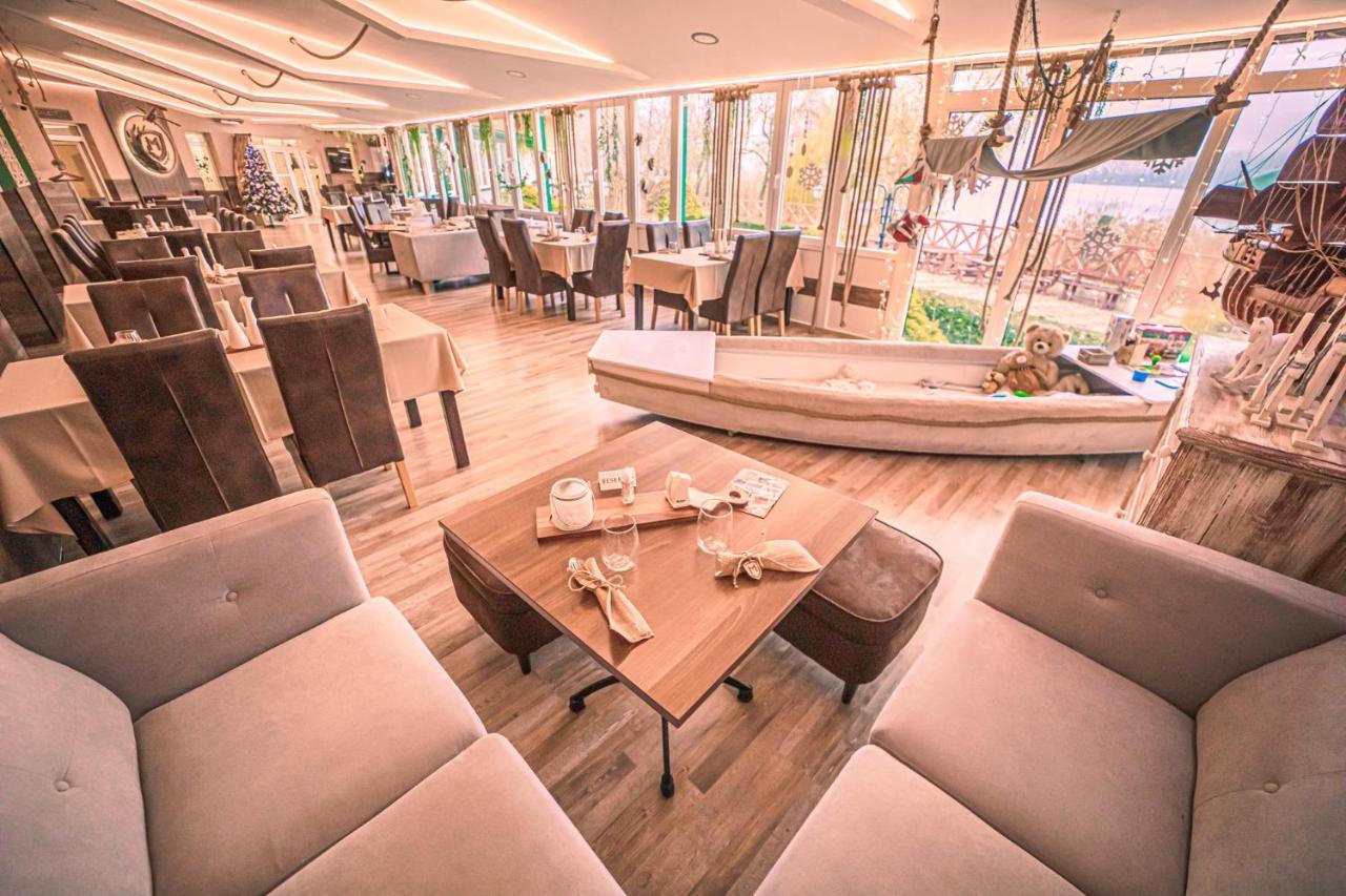 Szigetszentmárton Martoni Resort & Restaurant מראה חיצוני תמונה